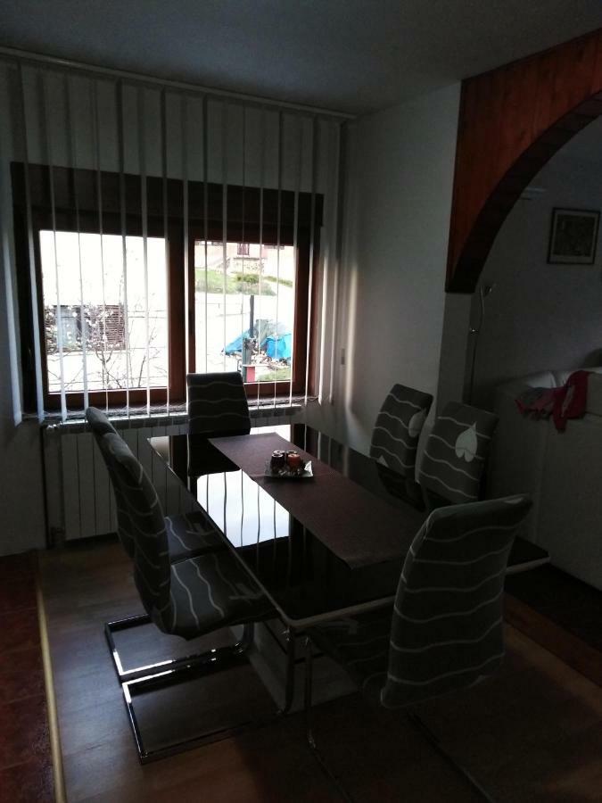 Apartman Petra & Tena 슬루니 외부 사진